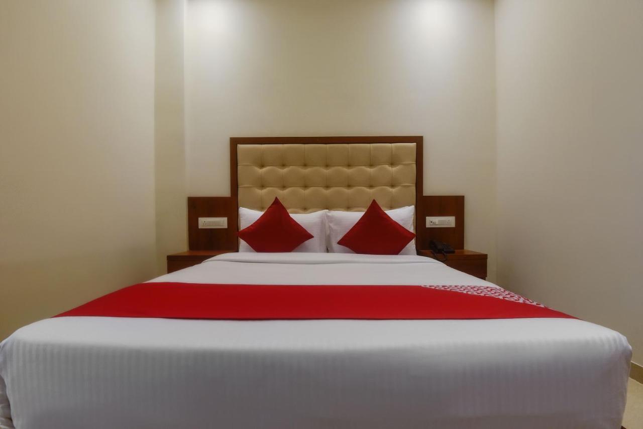 Oyo Shubham Residency Hotell Bhiwandi Eksteriør bilde