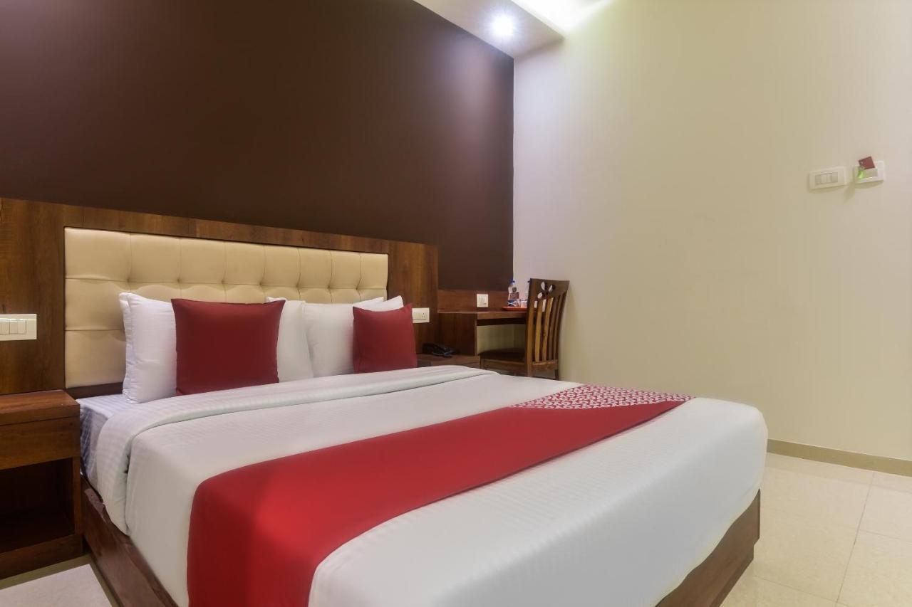 Oyo Shubham Residency Hotell Bhiwandi Eksteriør bilde