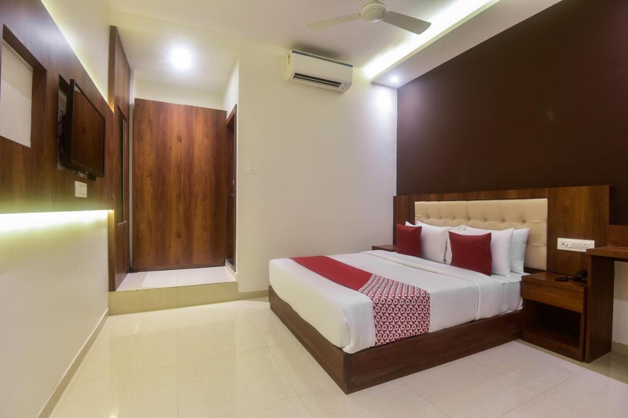 Oyo Shubham Residency Hotell Bhiwandi Eksteriør bilde